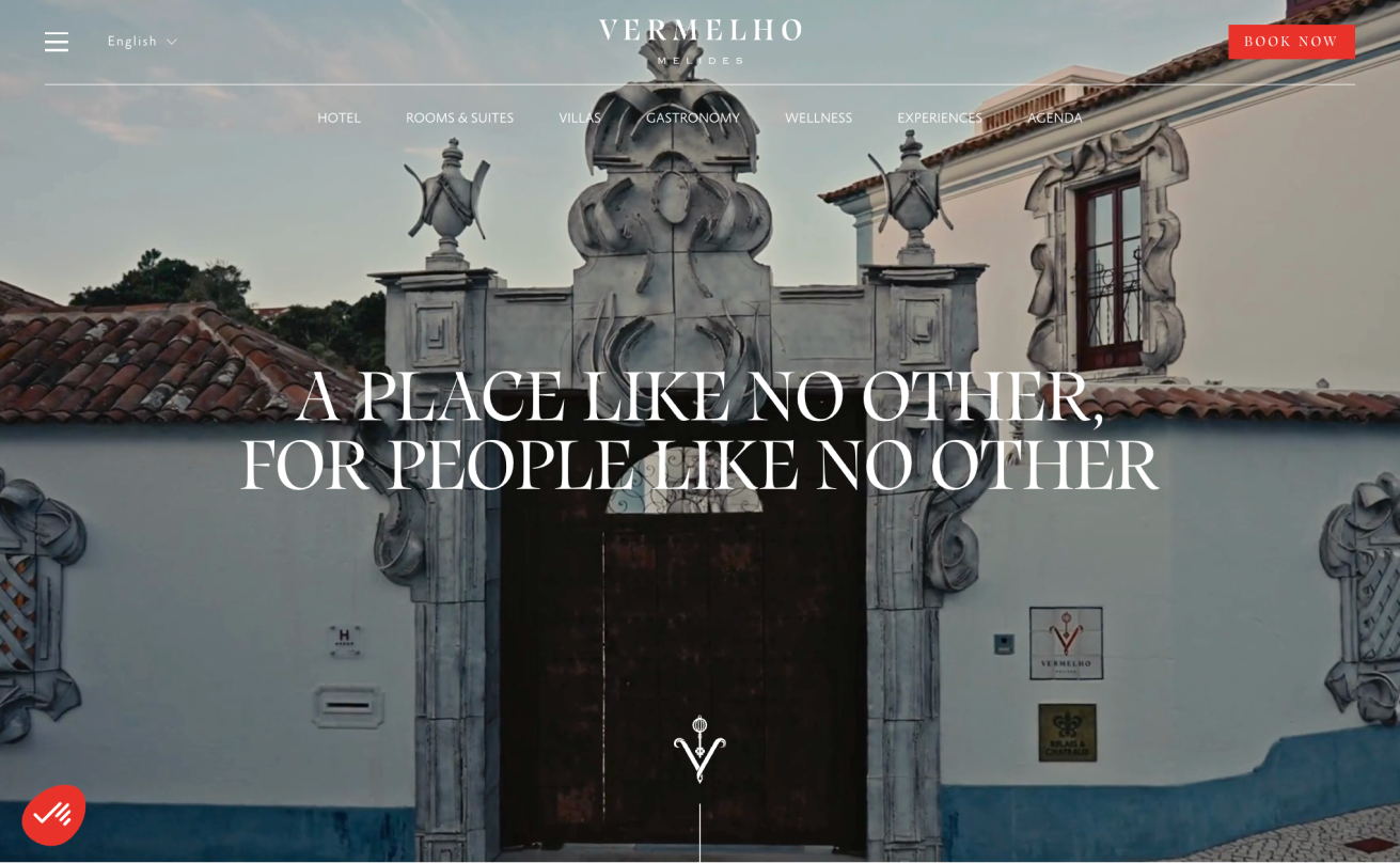 Vermelho Hotel website